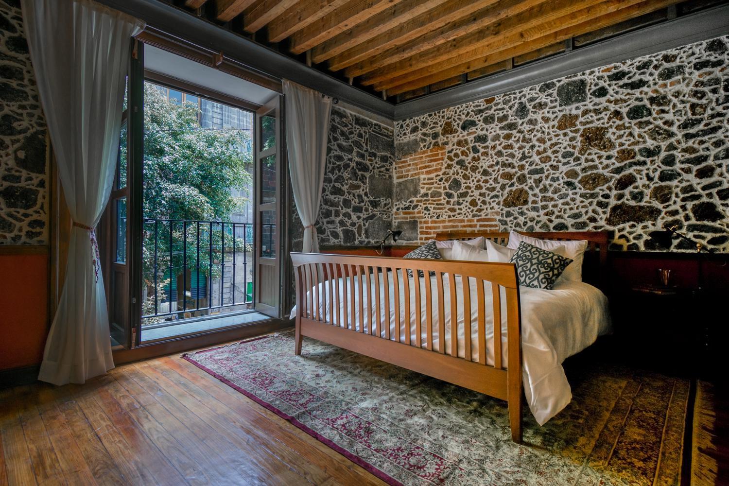 Casa Sauto Con Balcon * Mexico City